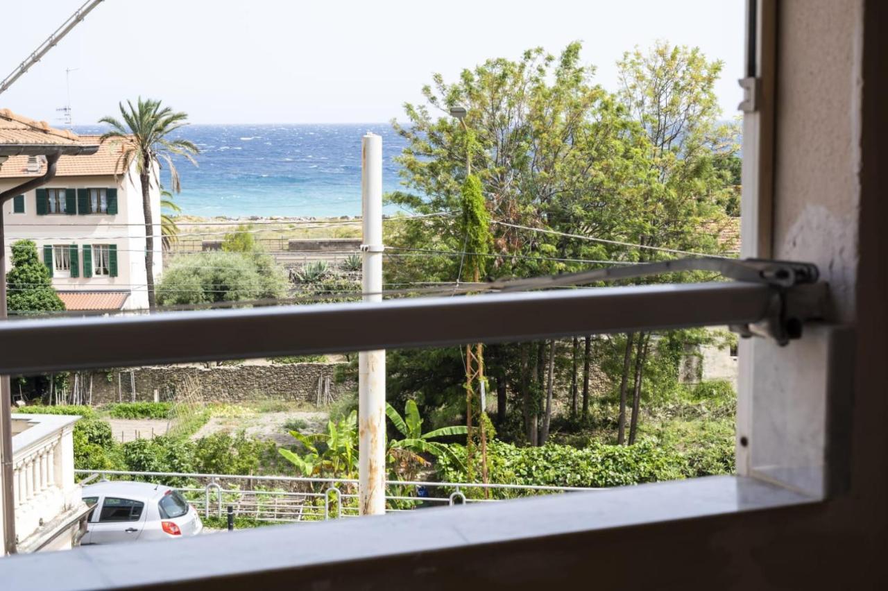 Apartamento Casa Ambra Mare Bordighera Exterior foto