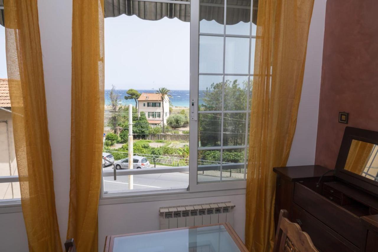 Apartamento Casa Ambra Mare Bordighera Exterior foto